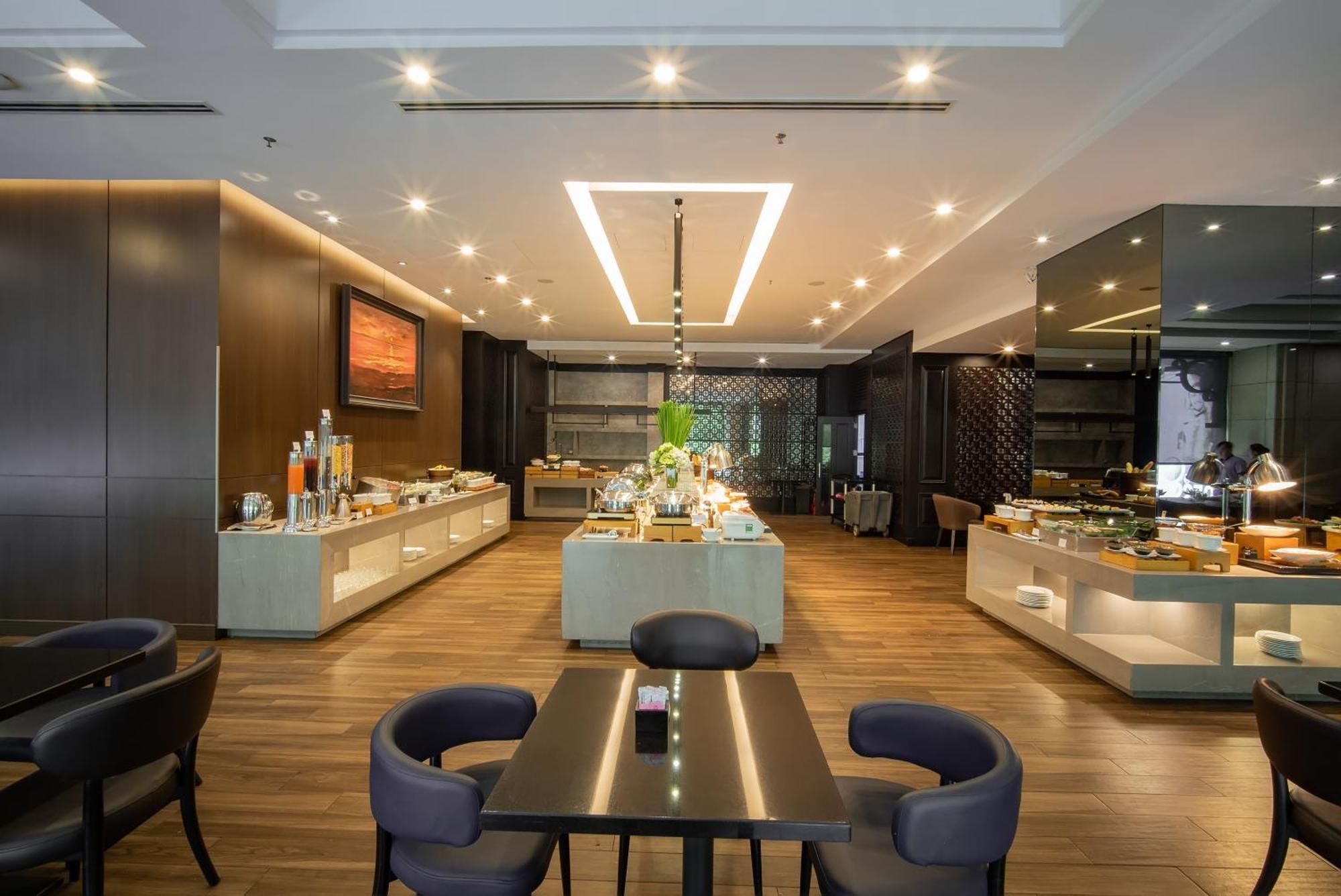 Hotel Nhat Ha L'opera Ho Chi Minh City