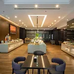 Nhat Ha L\'Opera Hotel